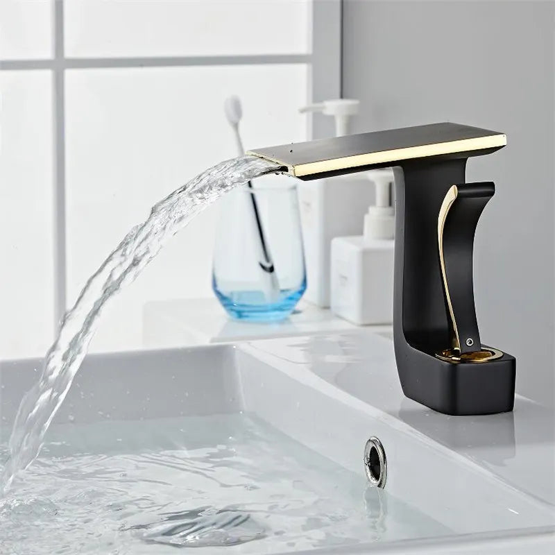 Robinet lavabo salle de bain plat géométrique mitigeur design - Noir - Laiton