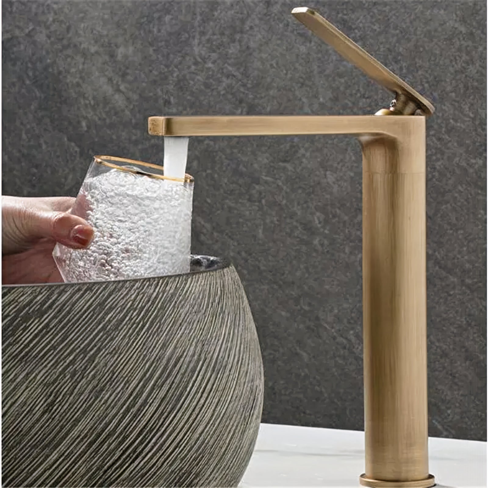 Robinet lavabo salle de bain haut minimaliste - Doré - Laiton